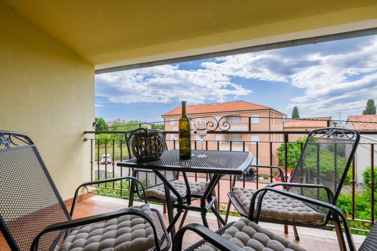 Apartments Perkovic Fazana Bagian luar foto